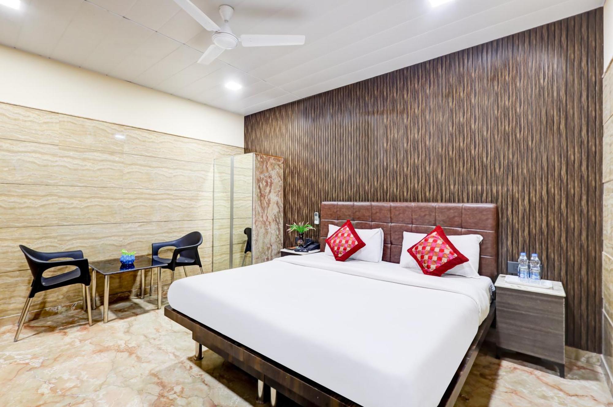 Hotel Singh Palace Delhi  Ngoại thất bức ảnh
