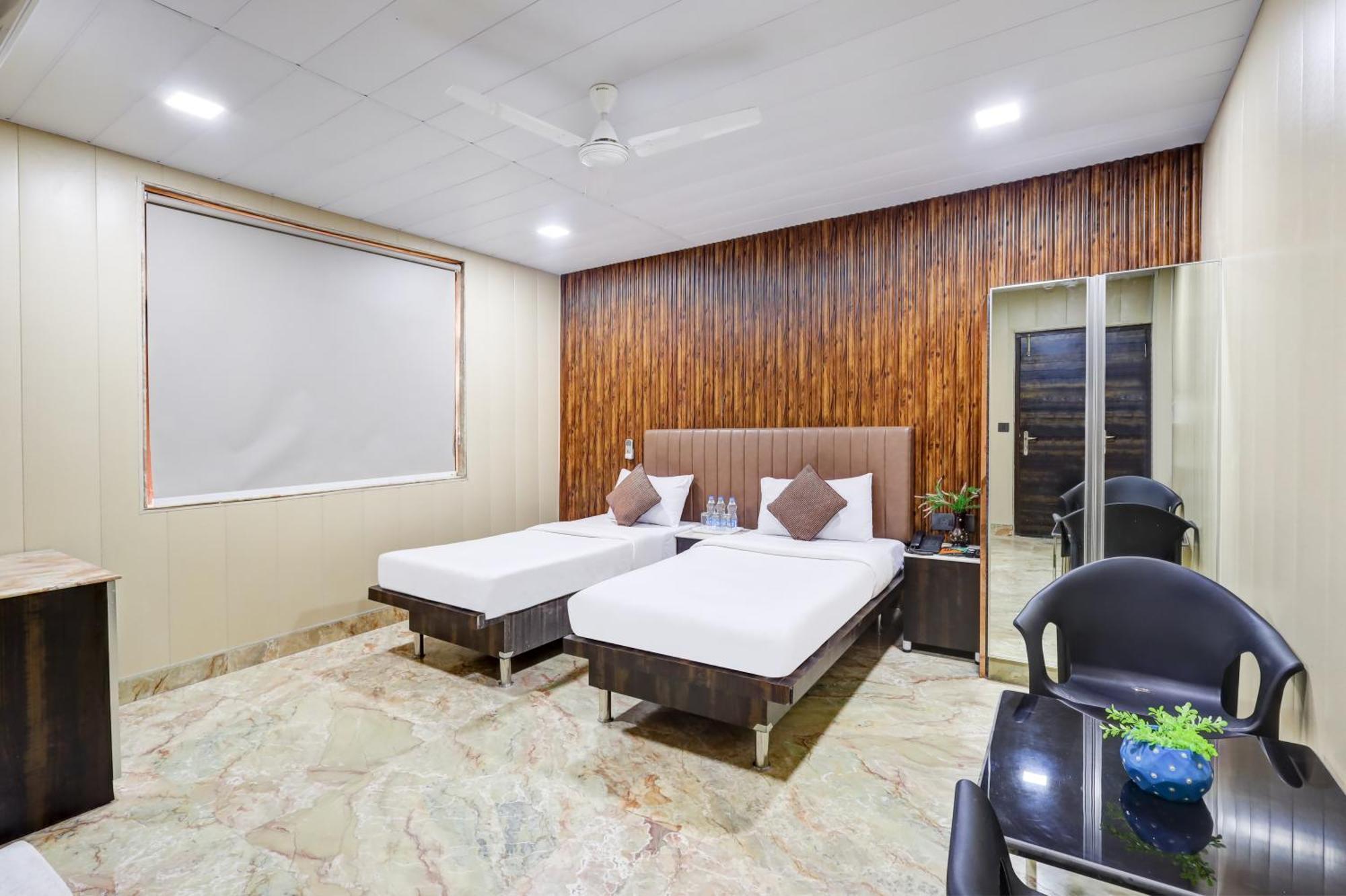 Hotel Singh Palace Delhi  Ngoại thất bức ảnh
