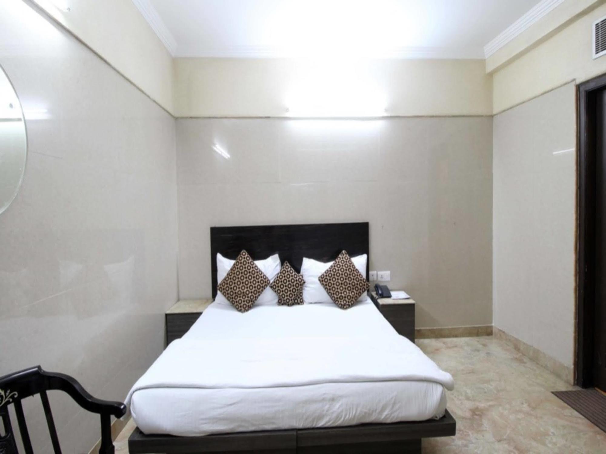 Hotel Singh Palace Delhi  Ngoại thất bức ảnh